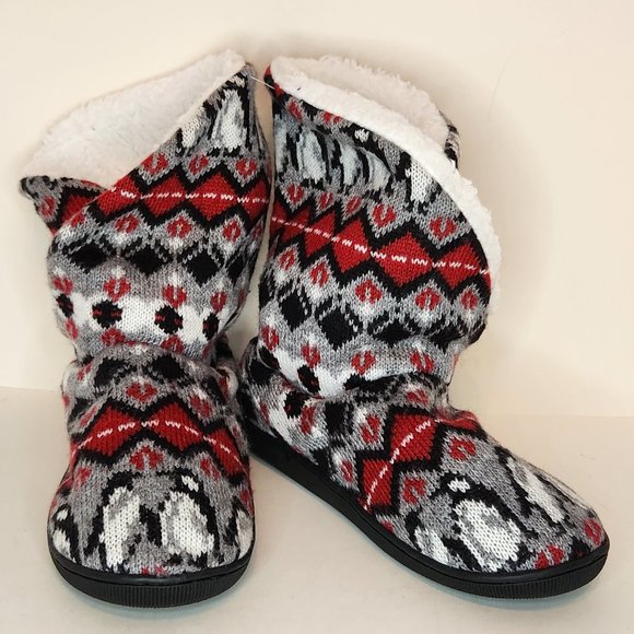 Vera Bradley Penguin Cozy Slippers - NWT - Size Small 5-6 - Picture 1 of 5